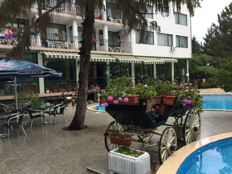 Park Hotel Briz Golden Sands Exteriör bild